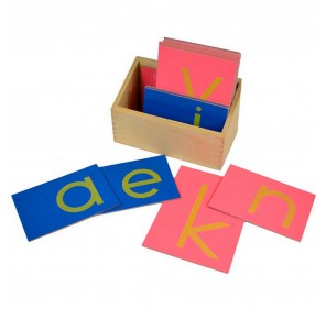 Lettres rugueuses minuscules script